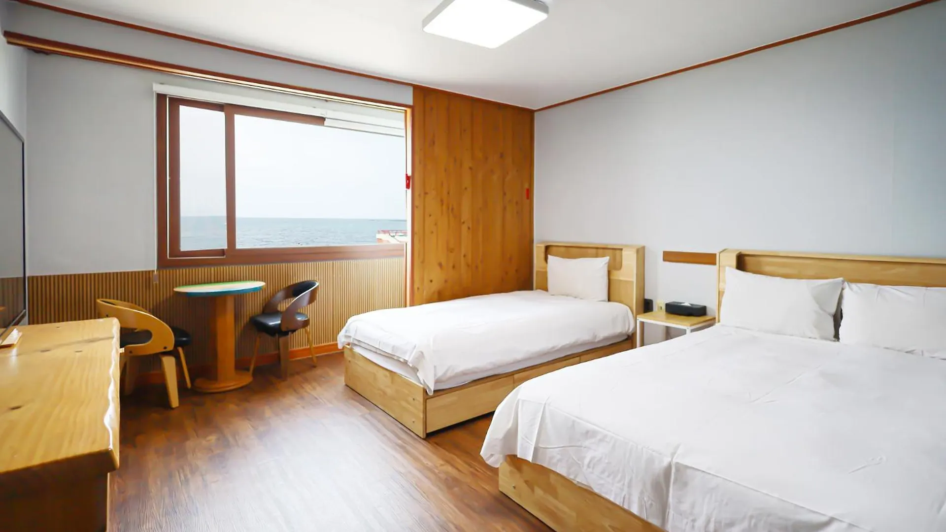 Fantastic Ocean View Sydney Hotel Jeju 3*,