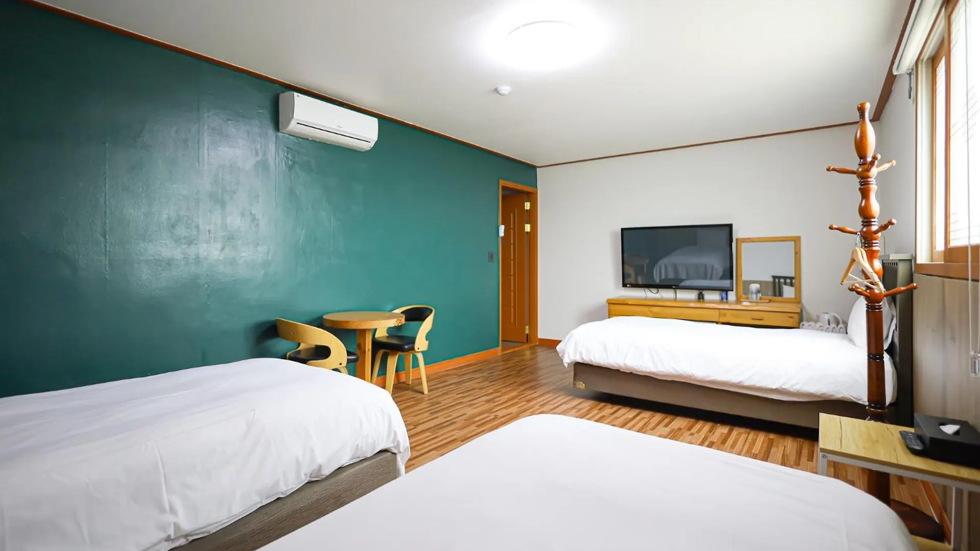 Fantastic Ocean View Sydney Hotel Jeju