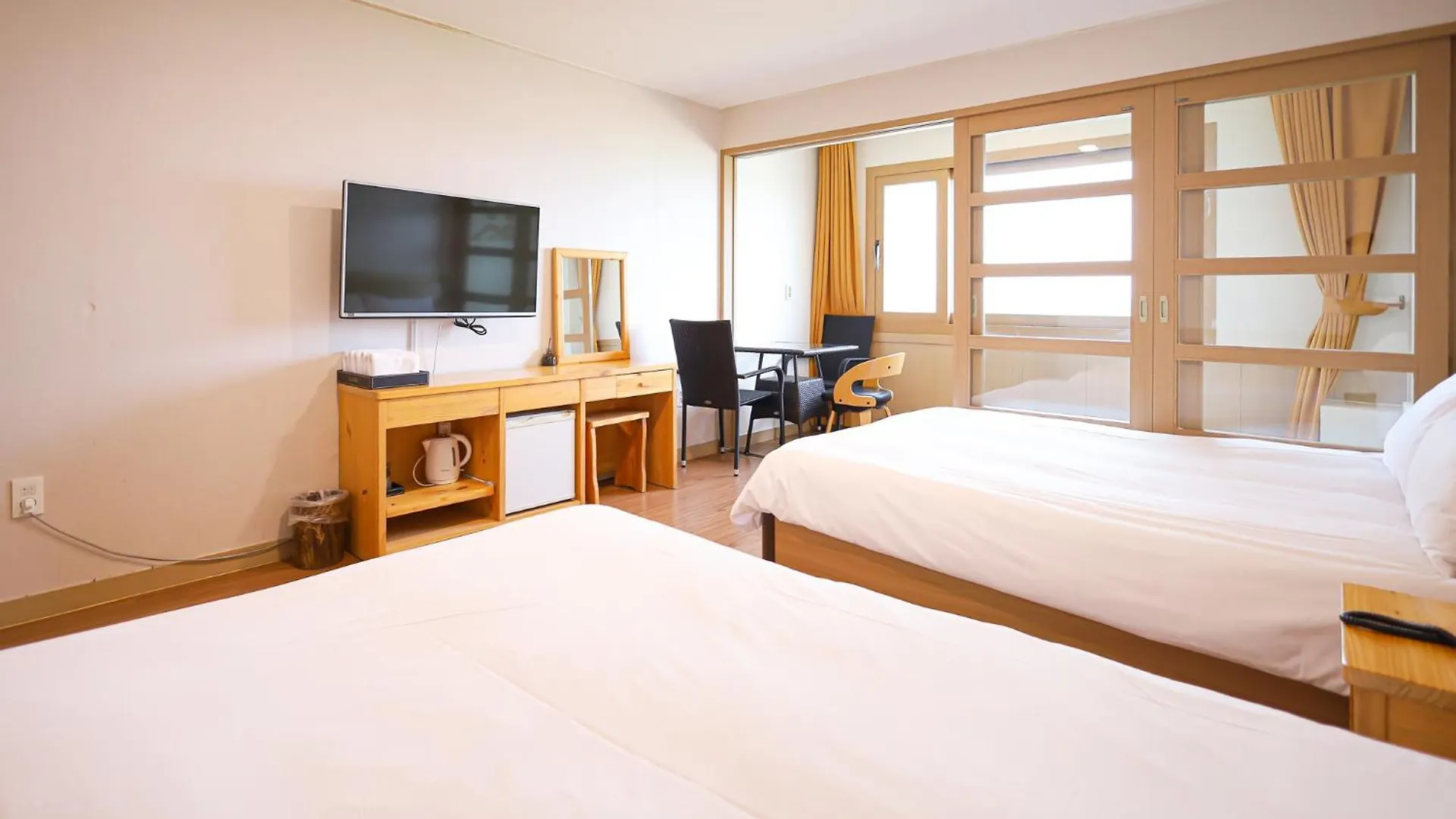 Fantastic Ocean View Sydney Hotel Jeju