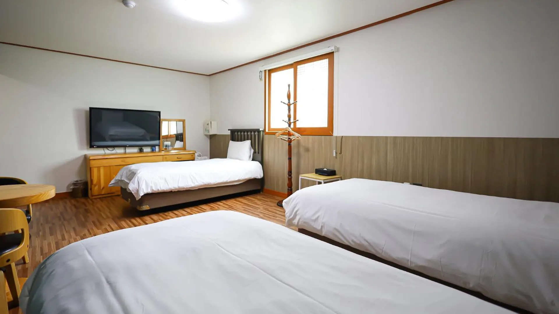 Fantastic Ocean View Sydney Hotel Jeju 3*,